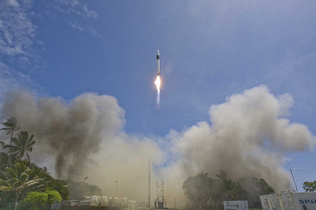 Falcon 1 lifting off from Omelek Island